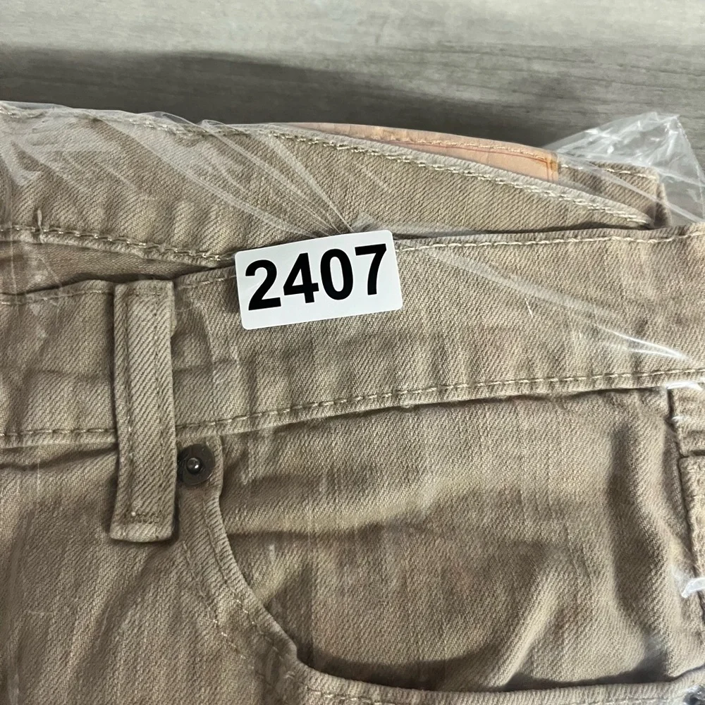 Levi’s 513‎ Slim Straight Jeans Mens 33/32 Khaki Tan Chino Pants Stretch 2407